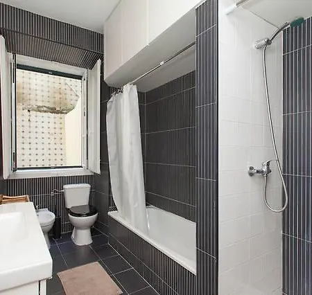 2 Bedroom Apt. By The Castle 아파트 리스본
